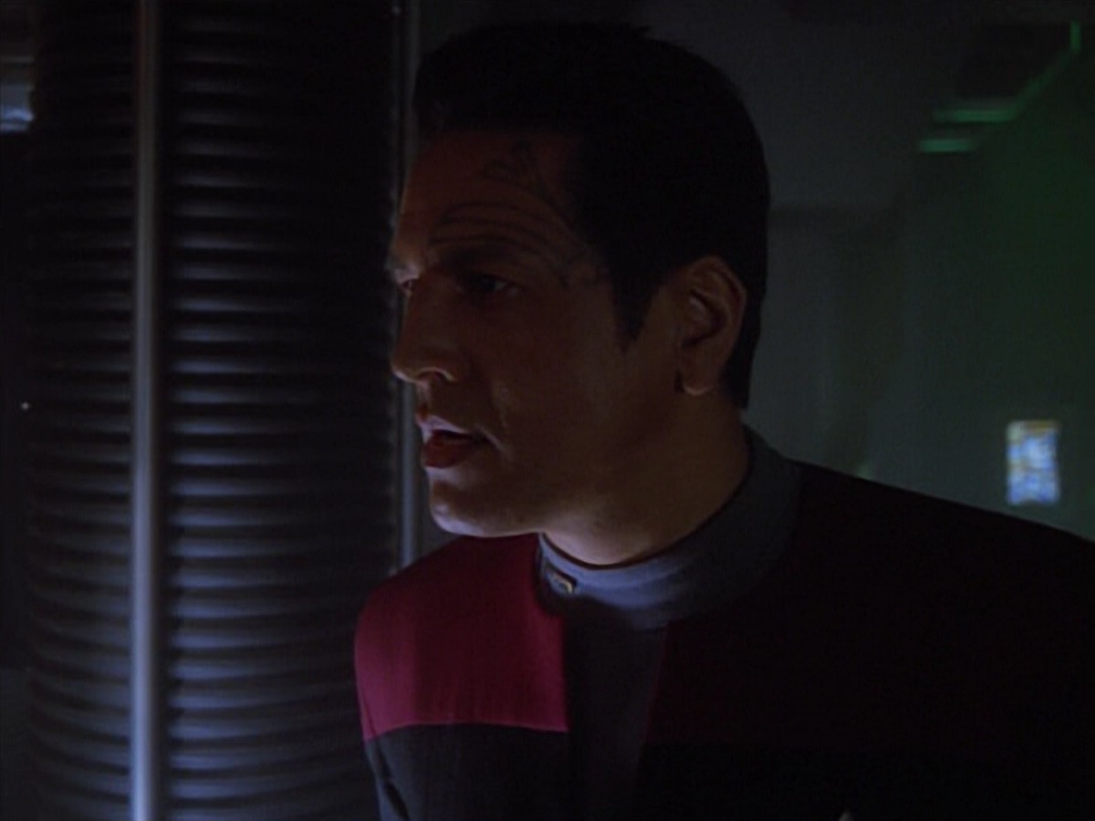 ariane179254_StarTrekVoyager_4x01-ScorpionPart2_2578.jpg