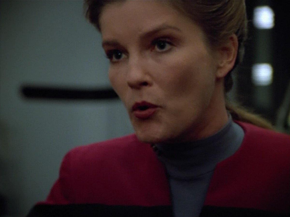 ariane179254_StarTrekVoyager_4x01-ScorpionPart2_2813.jpg