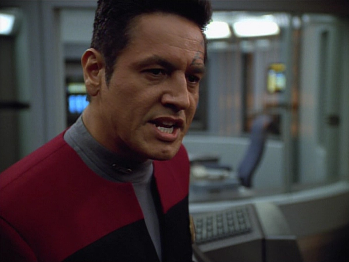 ariane179254_StarTrekVoyager_4x01-ScorpionPart2_2824.jpg