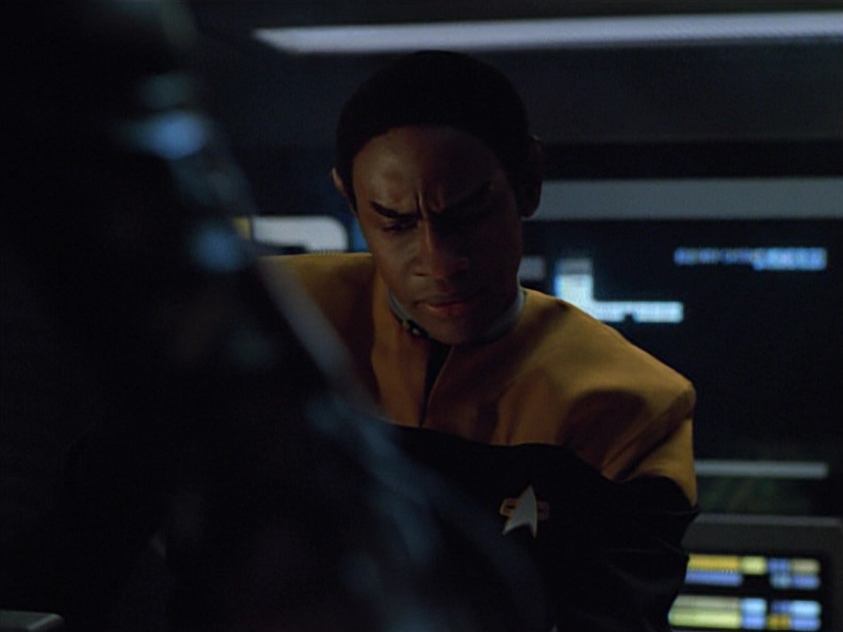 ariane179254_StarTrekVoyager_4x01-ScorpionPart2_3222.jpg