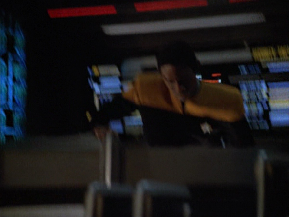 ariane179254_StarTrekVoyager_4x01-ScorpionPart2_3328.jpg