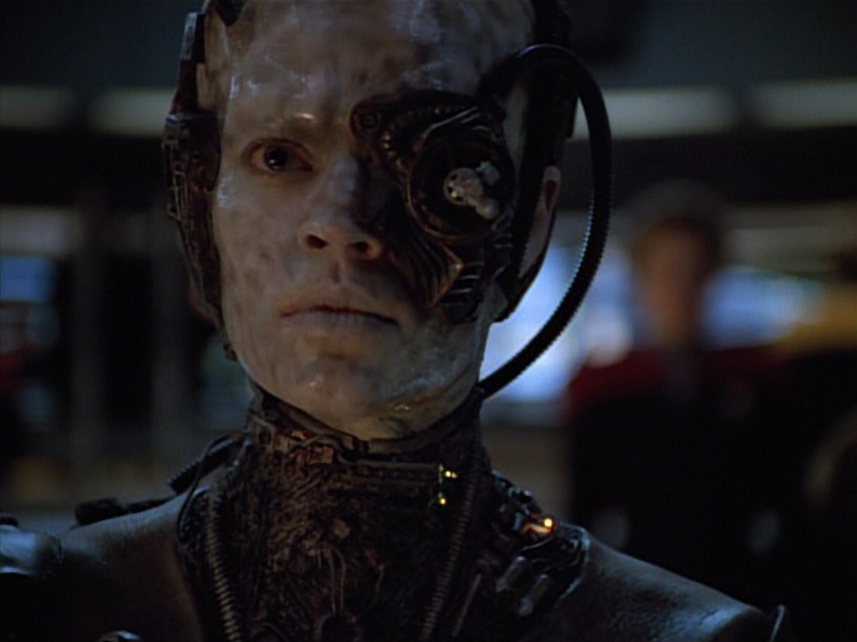 ariane179254_StarTrekVoyager_4x01-ScorpionPart2_3495.jpg