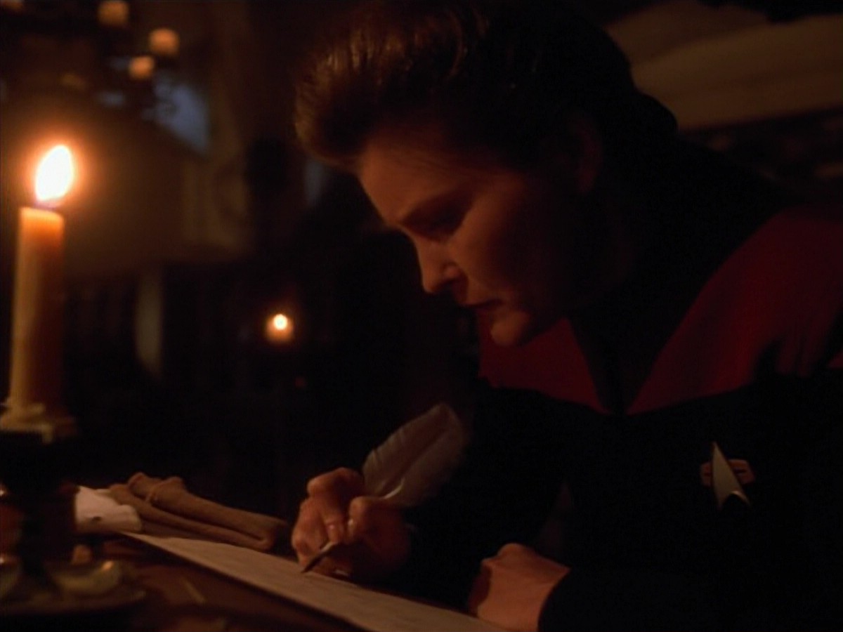 ariane179254_StarTrekVoyager_4x01-ScorpionPart2_3614.jpg