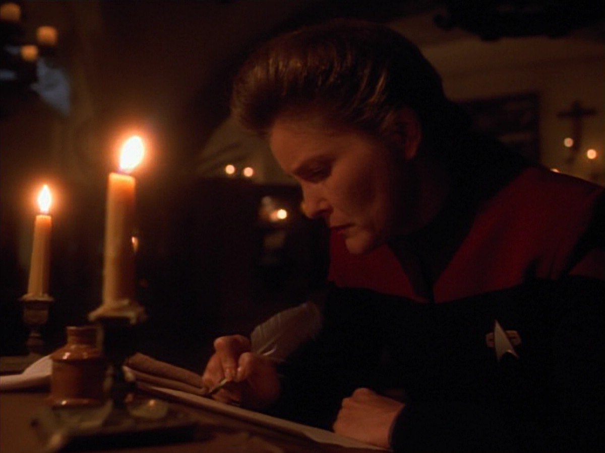 ariane179254_StarTrekVoyager_4x01-ScorpionPart2_3617.jpg