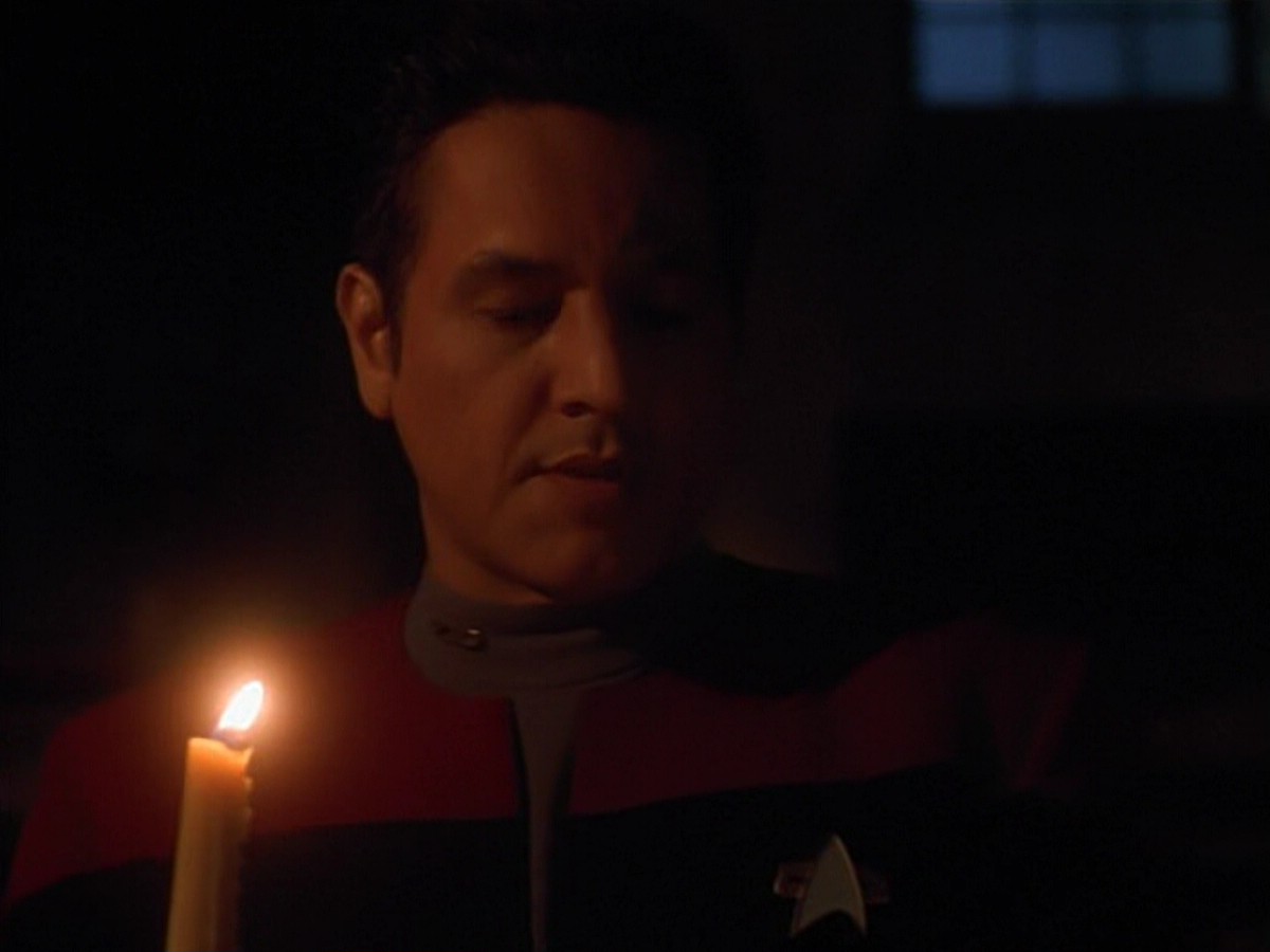 ariane179254_StarTrekVoyager_4x01-ScorpionPart2_3661.jpg