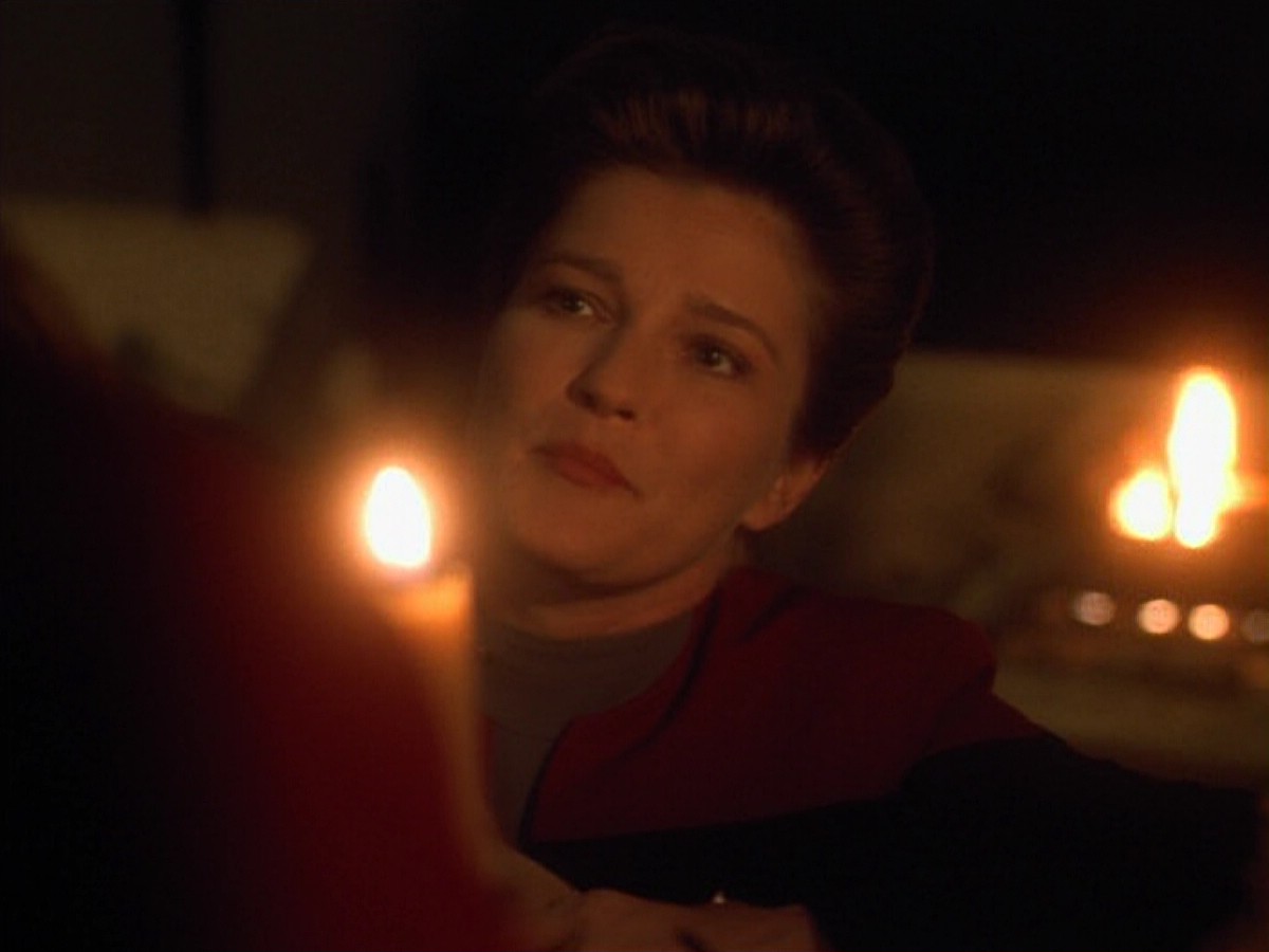 ariane179254_StarTrekVoyager_4x01-ScorpionPart2_3684.jpg
