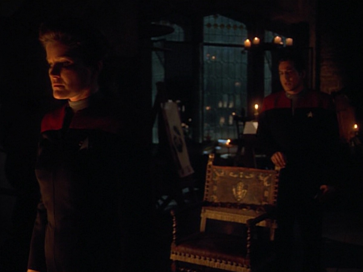 ariane179254_StarTrekVoyager_4x01-ScorpionPart2_3709.jpg