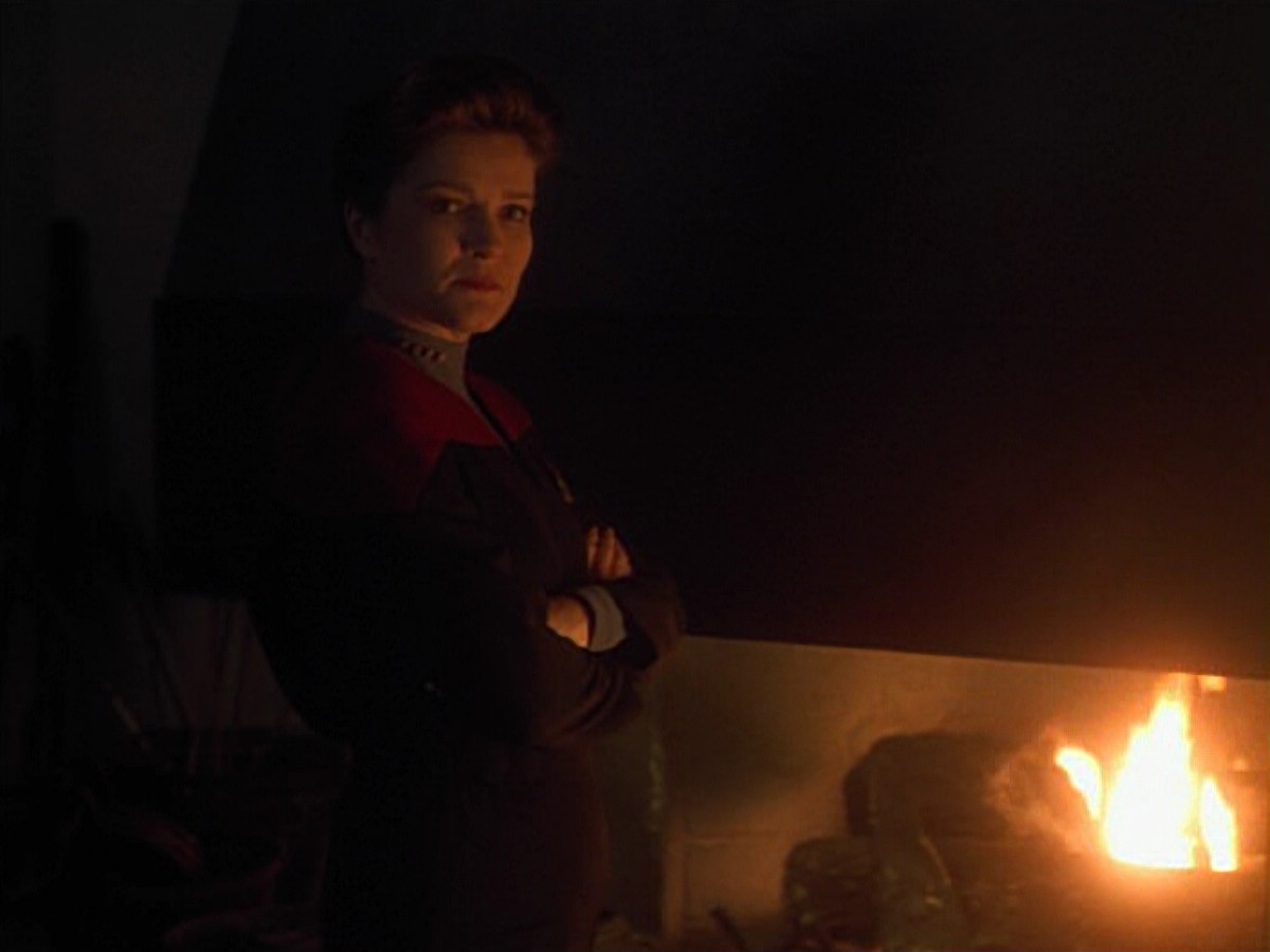 ariane179254_StarTrekVoyager_4x01-ScorpionPart2_3738.jpg