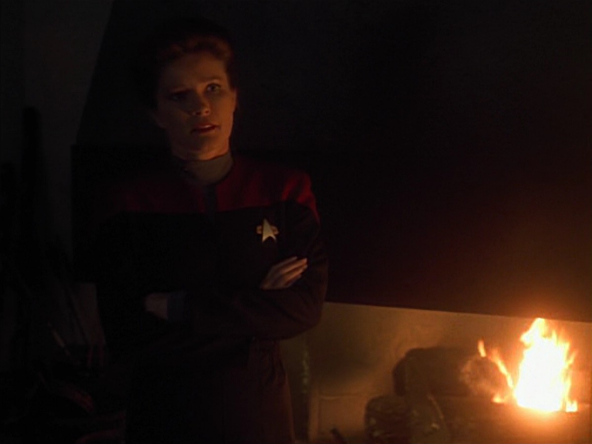 ariane179254_StarTrekVoyager_4x01-ScorpionPart2_3746.jpg