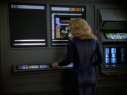 ariane179254_StarTrekVoyager_4x01-ScorpionPart2_0625.jpg