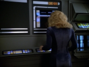 ariane179254_StarTrekVoyager_4x01-ScorpionPart2_0628.jpg