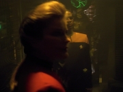 ariane179254_StarTrekVoyager_4x01-ScorpionPart2_0932.jpg