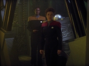 ariane179254_StarTrekVoyager_4x01-ScorpionPart2_1032.jpg