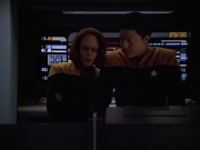 ariane179254_StarTrekVoyager_4x01-ScorpionPart2_1394.jpg