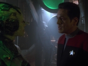 ariane179254_StarTrekVoyager_4x01-ScorpionPart2_2658.jpg