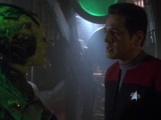 ariane179254_StarTrekVoyager_4x01-ScorpionPart2_2663.jpg