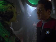 ariane179254_StarTrekVoyager_4x01-ScorpionPart2_2665.jpg