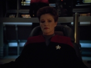 ariane179254_StarTrekVoyager_4x01-ScorpionPart2_3021.jpg