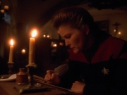 ariane179254_StarTrekVoyager_4x01-ScorpionPart2_3618.jpg