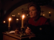 ariane179254_StarTrekVoyager_4x01-ScorpionPart2_3624.jpg