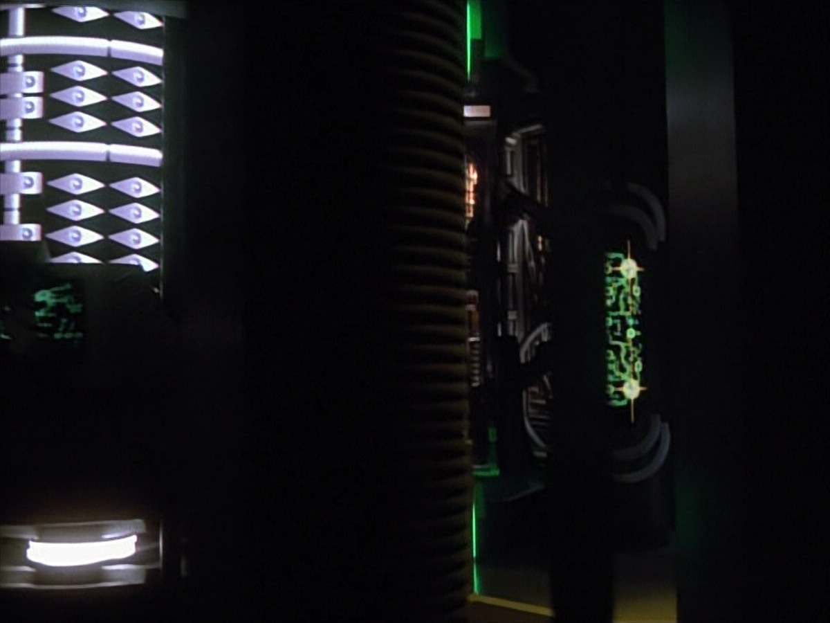 extant_StarTrekVoyager_4x02-TheGift_0028.jpg