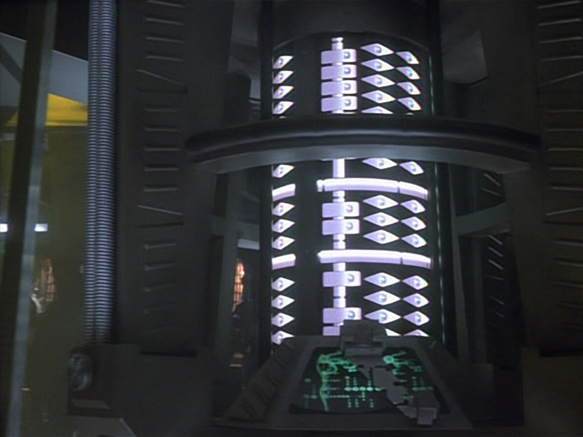 extant_StarTrekVoyager_4x02-TheGift_0037.jpg