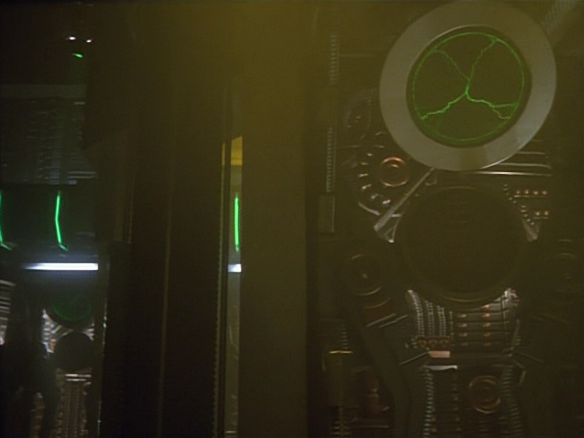 extant_StarTrekVoyager_4x02-TheGift_0056.jpg