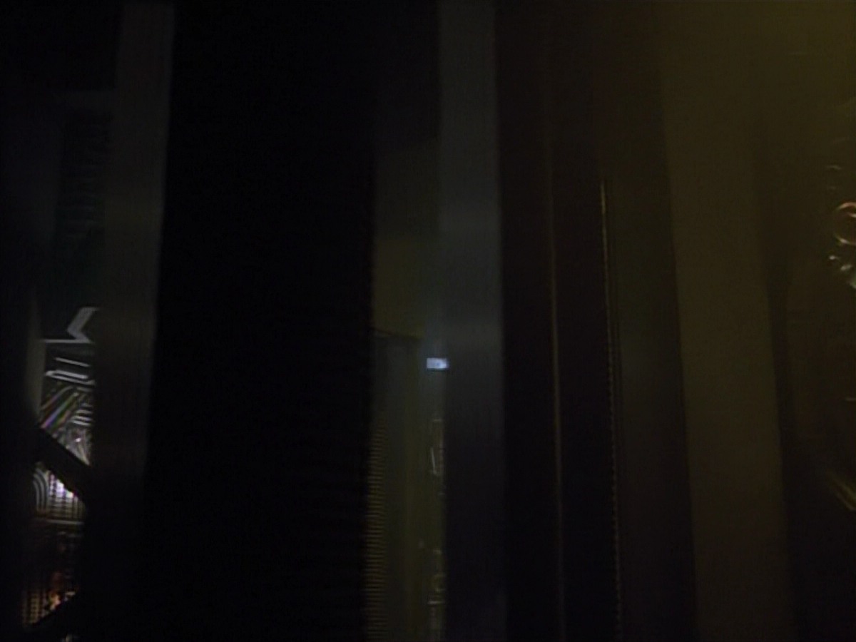 extant_StarTrekVoyager_4x02-TheGift_0061.jpg