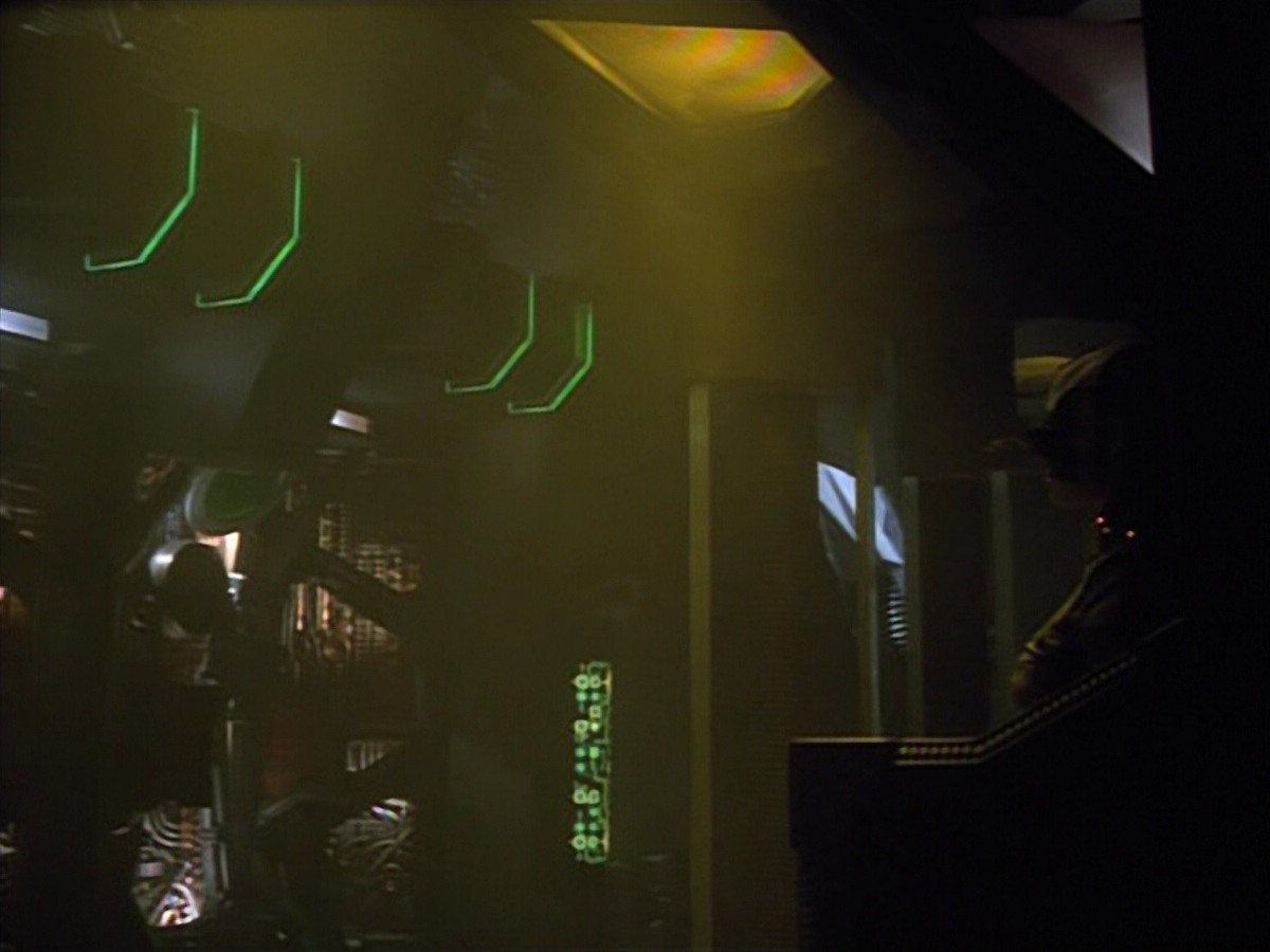 extant_StarTrekVoyager_4x02-TheGift_0085.jpg