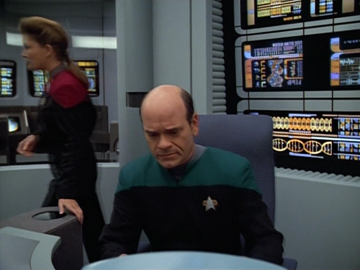 extant_StarTrekVoyager_4x02-TheGift_3406.jpg