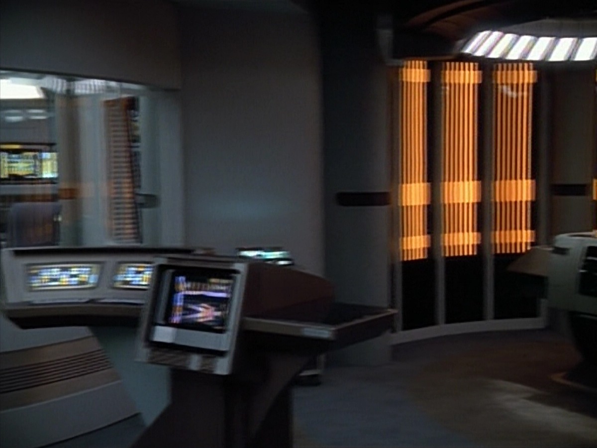 extant_StarTrekVoyager_4x02-TheGift_3415.jpg