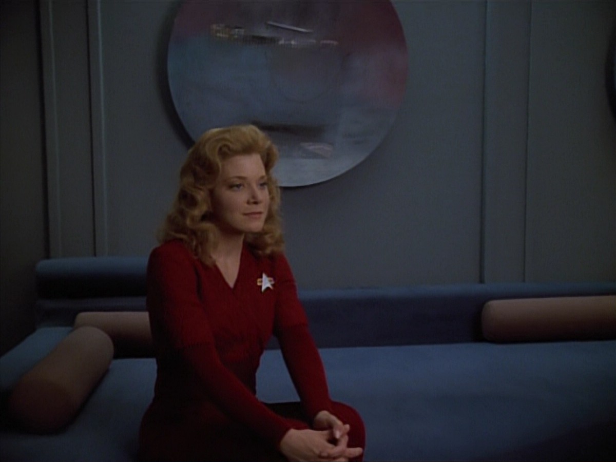 extant_StarTrekVoyager_4x02-TheGift_3888.jpg