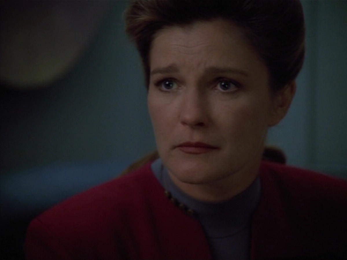 extant_StarTrekVoyager_4x02-TheGift_3995.jpg