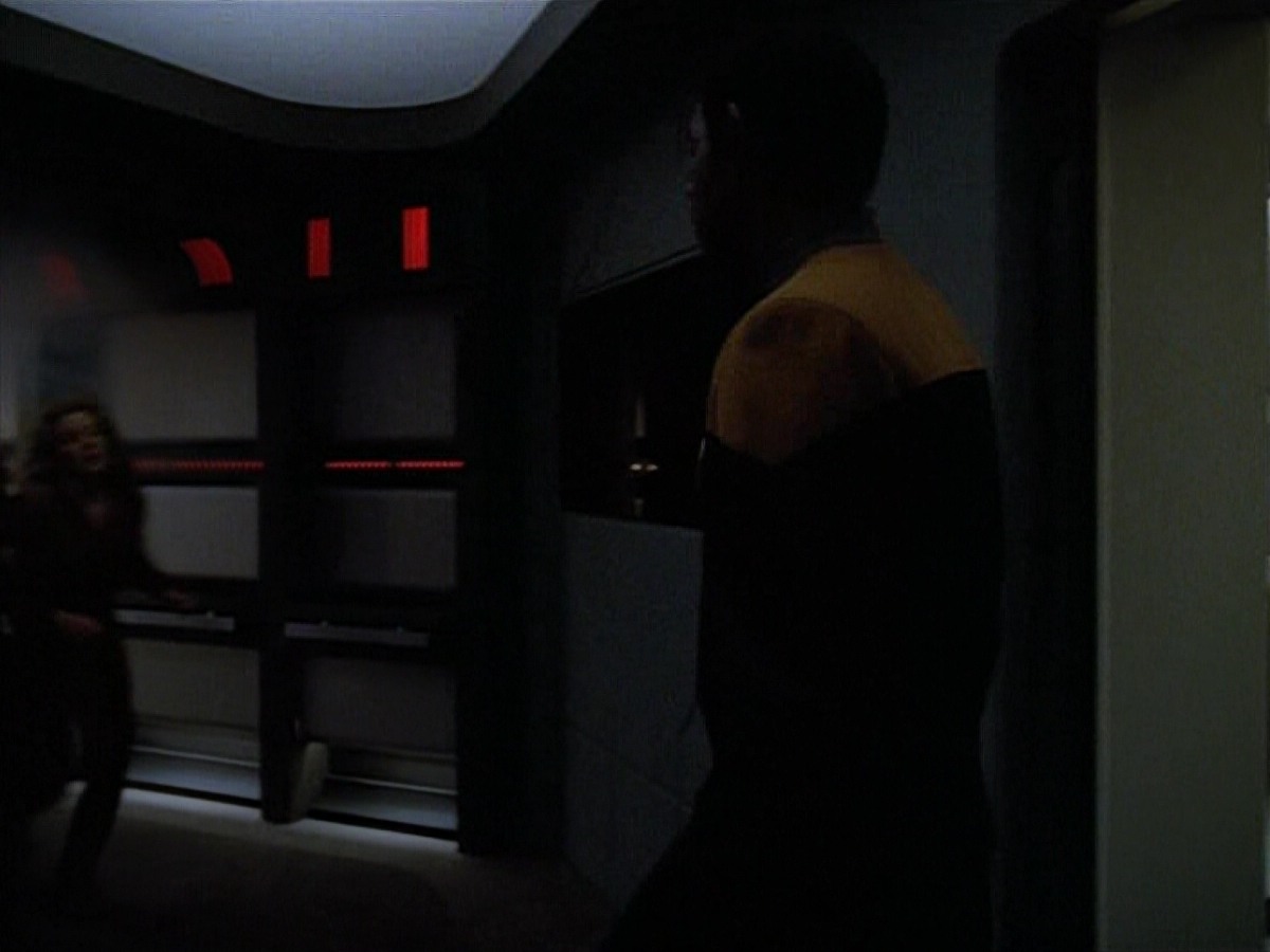 extant_StarTrekVoyager_4x02-TheGift_4307.jpg