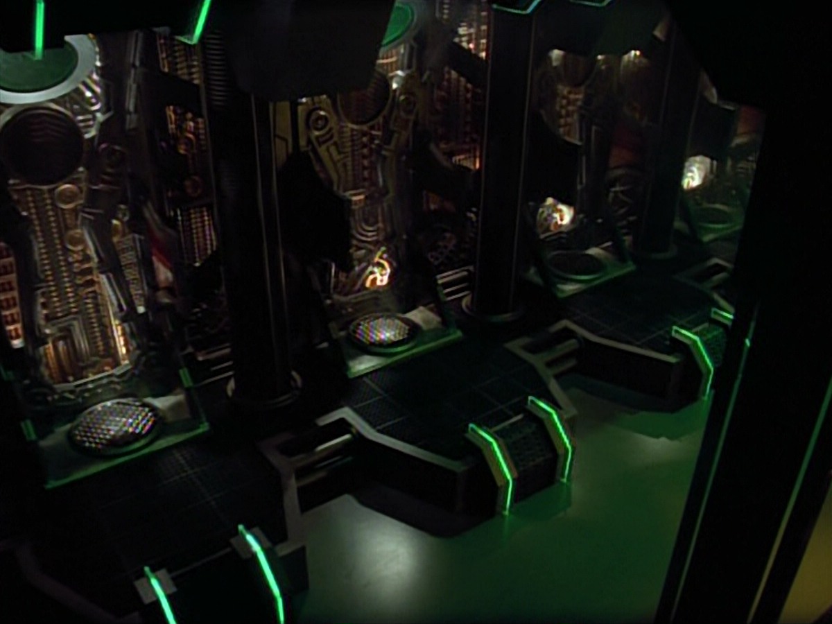 extant_StarTrekVoyager_4x02-TheGift_4591.jpg