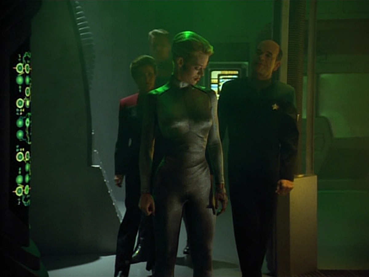 extant_StarTrekVoyager_4x02-TheGift_4621.jpg
