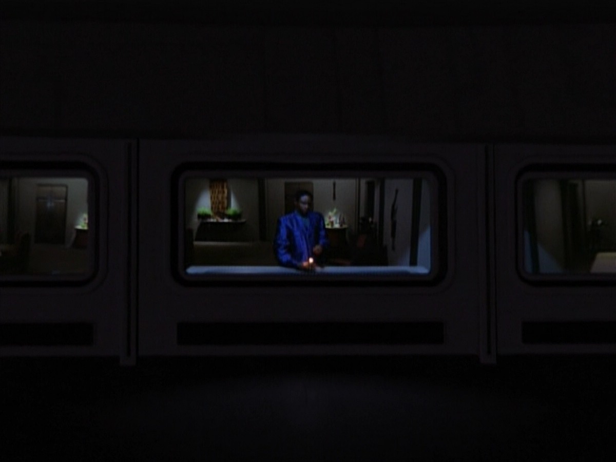 extant_StarTrekVoyager_4x02-TheGift_4784.jpg