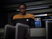 Filename=extant_StarTrekVoyager_4x02-TheGift_4214.jpg
Filesize=129KiB
Dimensions=1200x900
Date added=May 29, 2018 extant_StarTrekVoyager_4x02-TheGift_4214.jpg