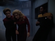 extant_StarTrekVoyager_4x02-TheGift_4383.jpg