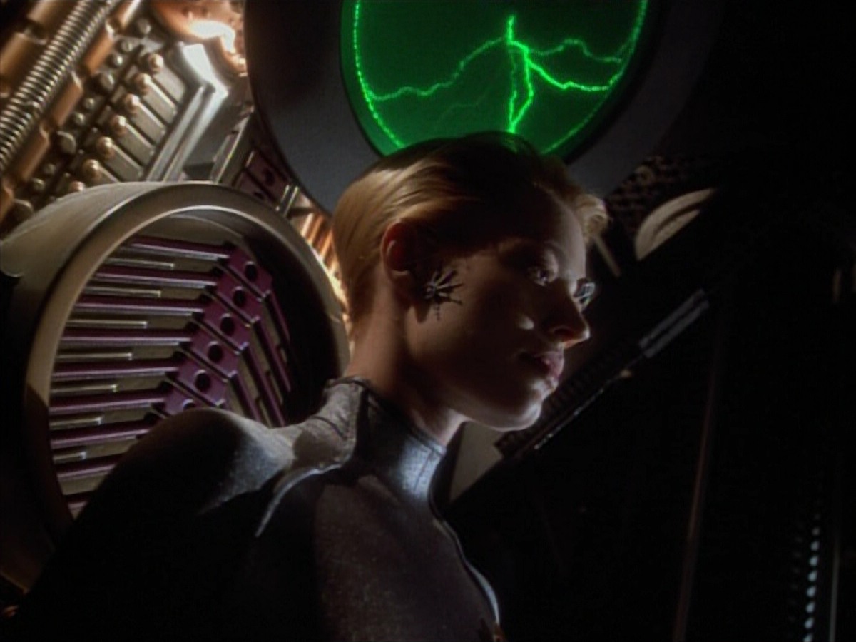 extant_StarTrekVoyager_4x03-DayOfHonor_0022.jpg