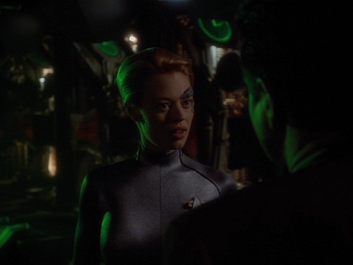 extant_StarTrekVoyager_4x03-DayOfHonor_0056.jpg