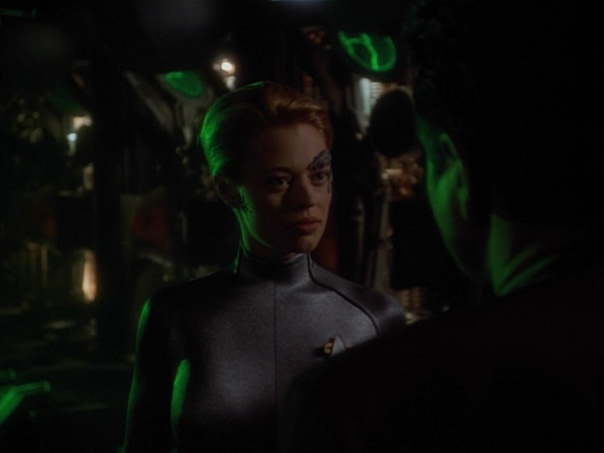 extant_StarTrekVoyager_4x03-DayOfHonor_0057.jpg
