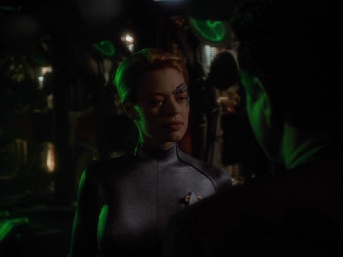 extant_StarTrekVoyager_4x03-DayOfHonor_0065.jpg