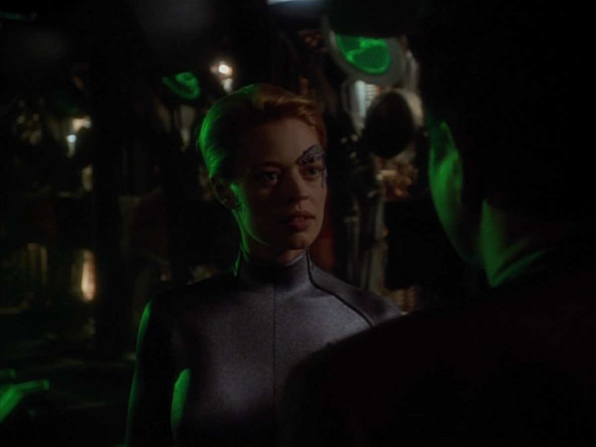 extant_StarTrekVoyager_4x03-DayOfHonor_0076.jpg