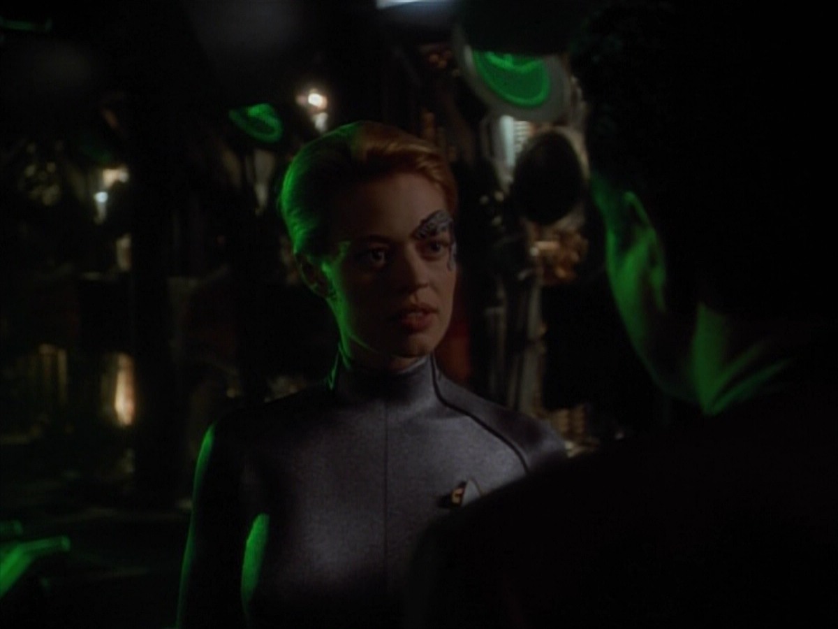 extant_StarTrekVoyager_4x03-DayOfHonor_0086.jpg