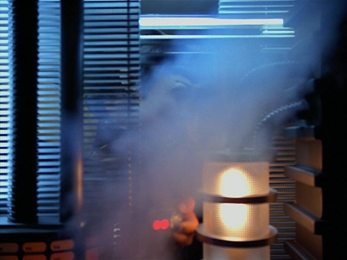 extant_StarTrekVoyager_4x03-DayOfHonor_0127.jpg