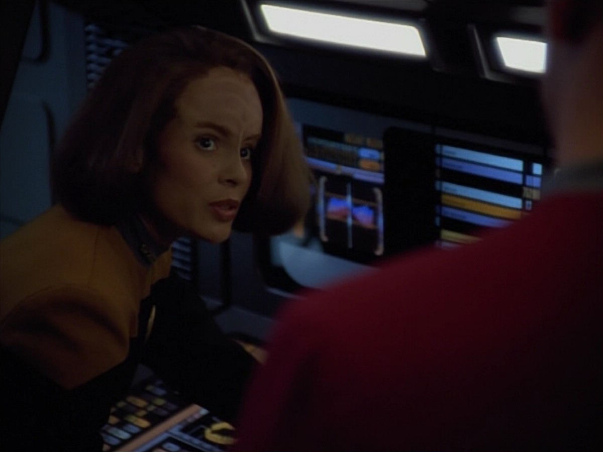 extant_StarTrekVoyager_4x03-DayOfHonor_0180.jpg