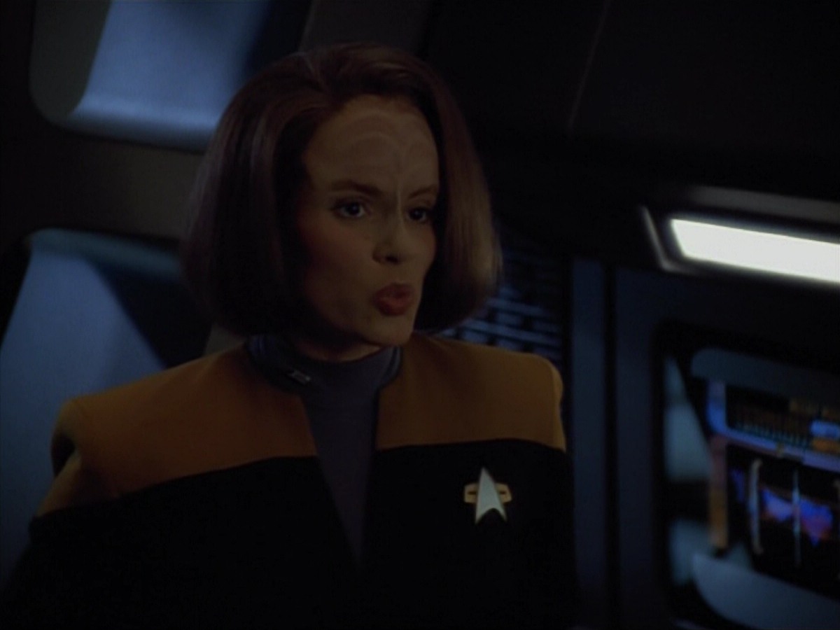 extant_StarTrekVoyager_4x03-DayOfHonor_0213.jpg