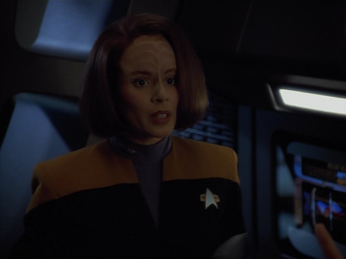 extant_StarTrekVoyager_4x03-DayOfHonor_0218.jpg