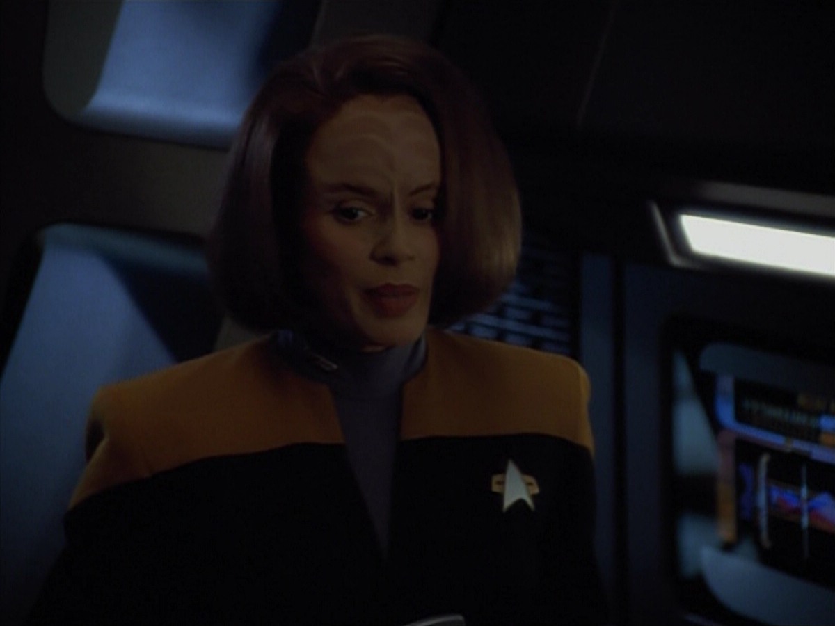 extant_StarTrekVoyager_4x03-DayOfHonor_0220.jpg